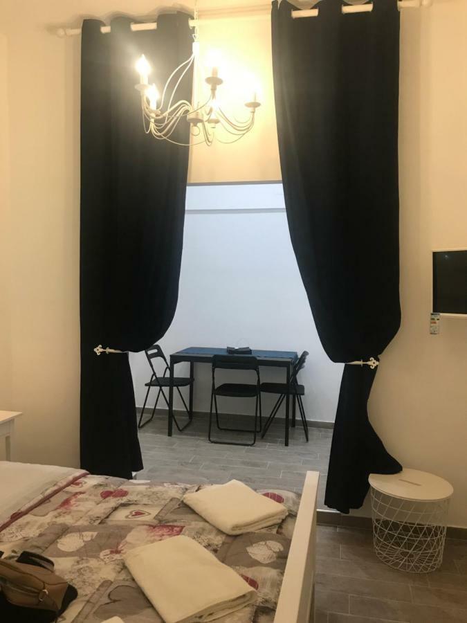 ナポリMuseo13アパートメント エクステリア 写真